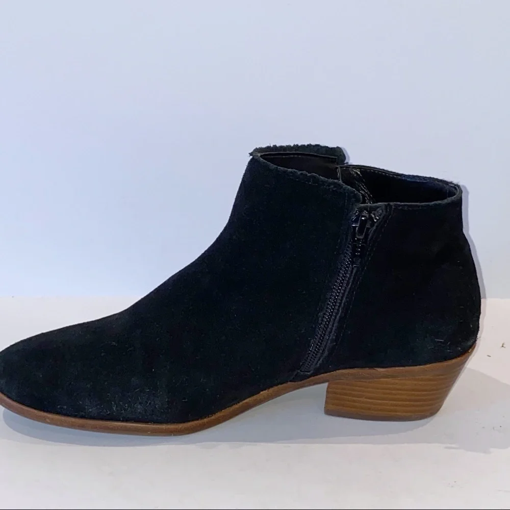 Jack Rogers Bailee Black Suede Bootie 8 Officecore Casual Everyday